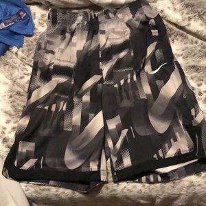 size XL kids nike athletic shorts